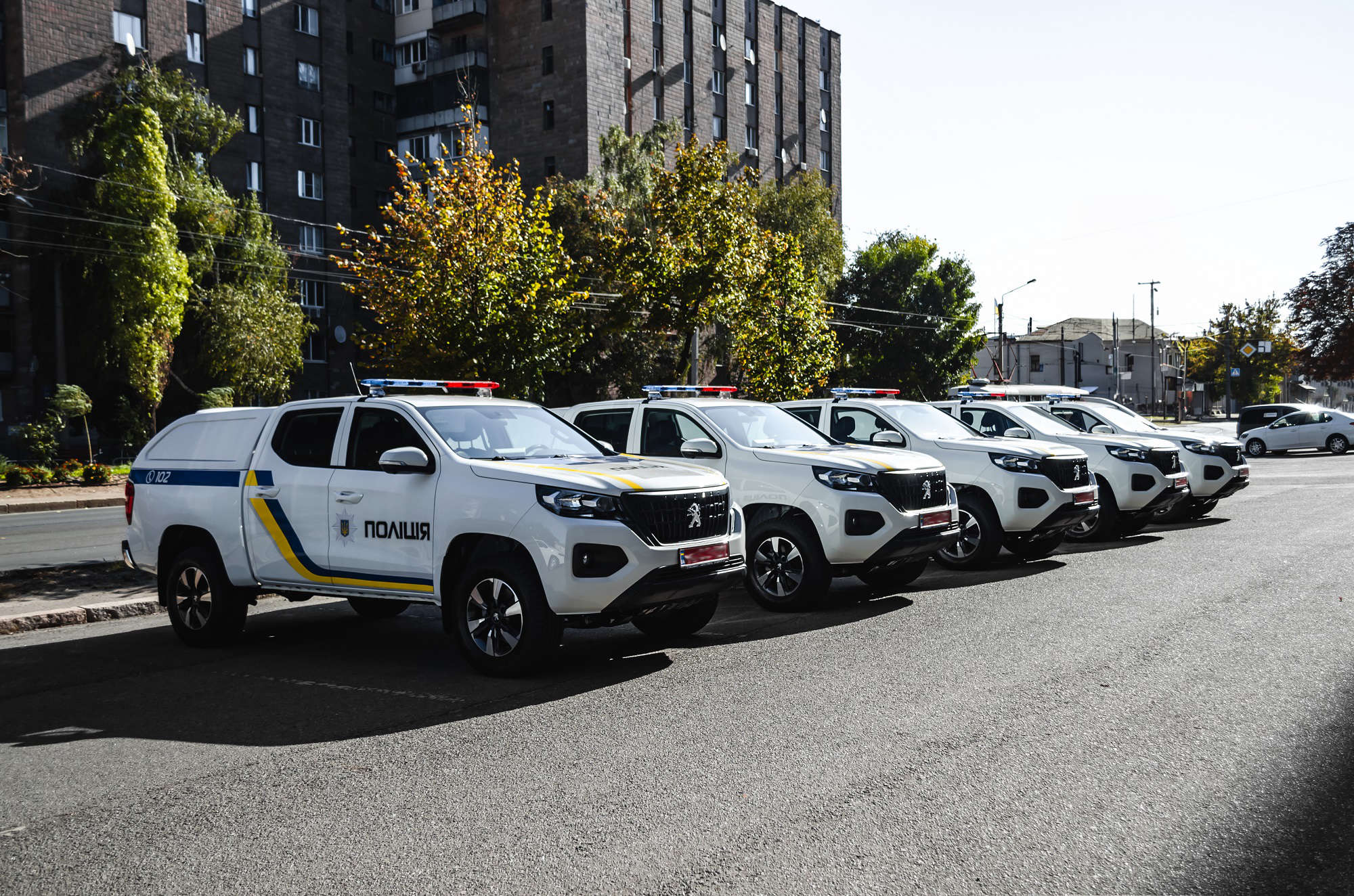 Автомобілі Peugeot Landtrek на службі у поліції